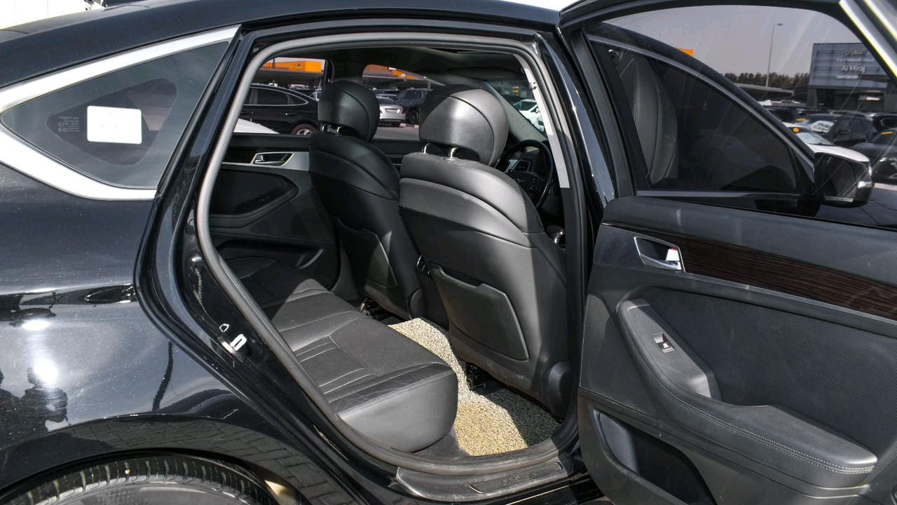 Genesis G 80 - Image 8