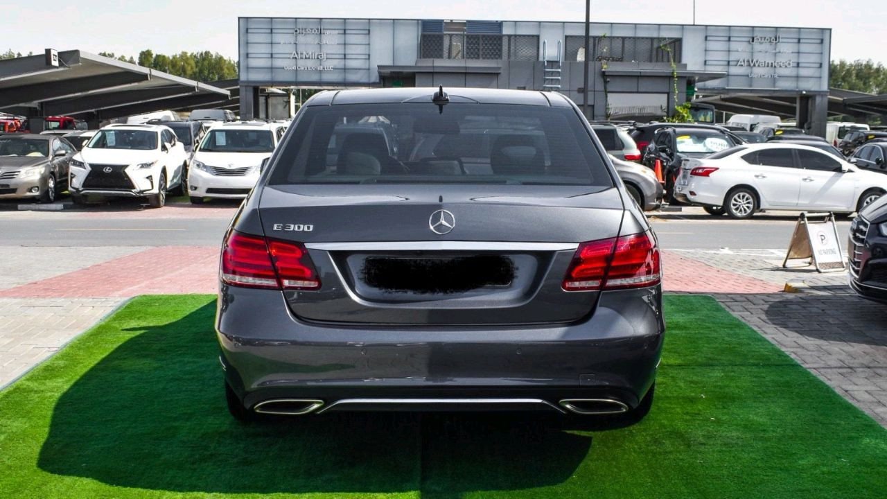 Mercedes Benz E-Class - Image 3