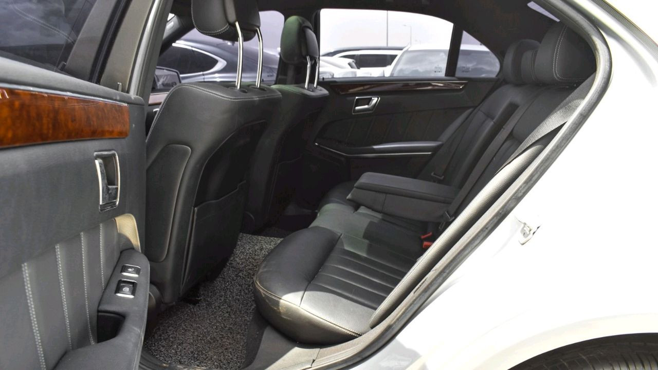 Mercedes Benz E-Class - Image 9