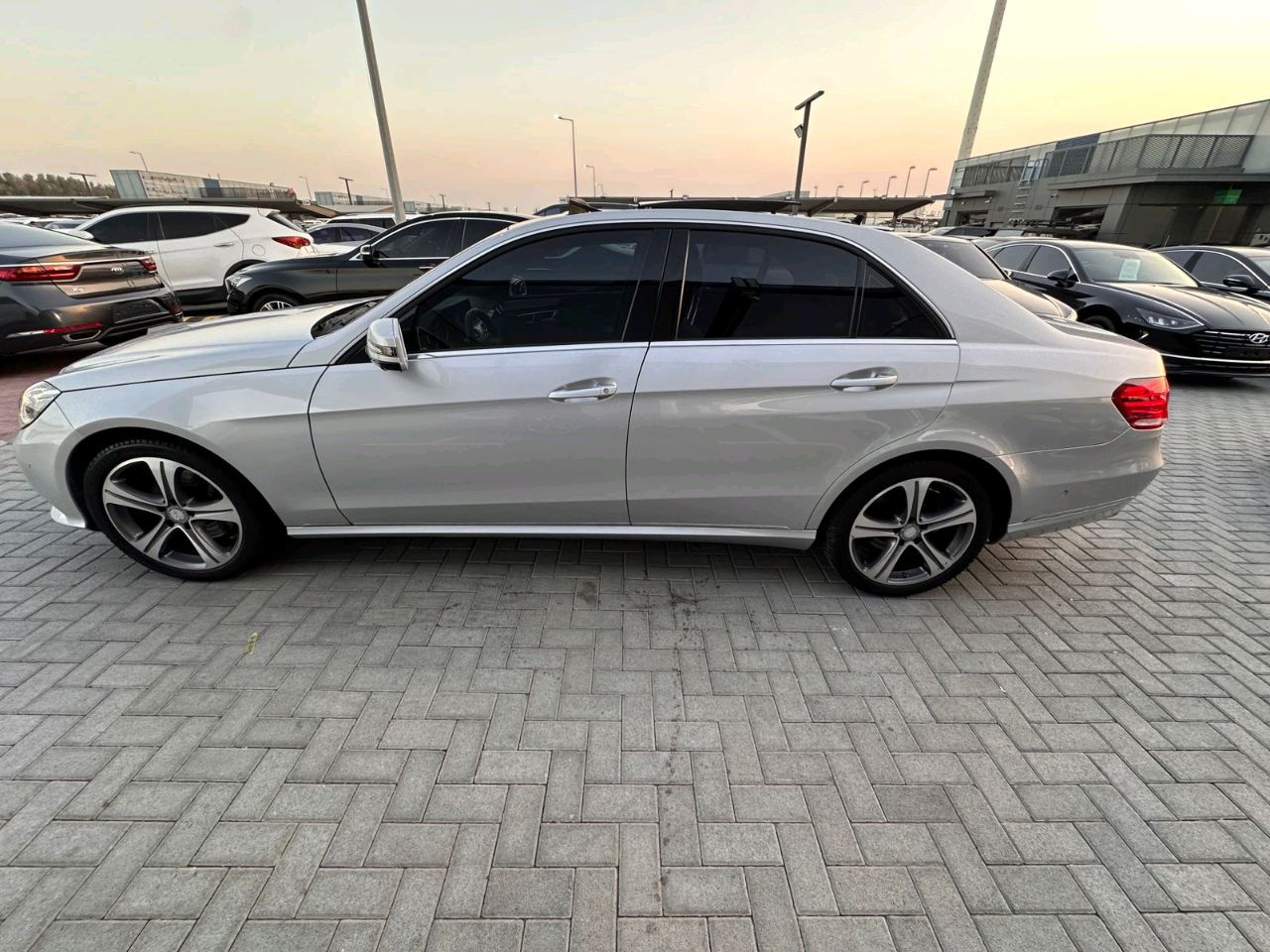 Mercedes Benz E-Class - Image 3