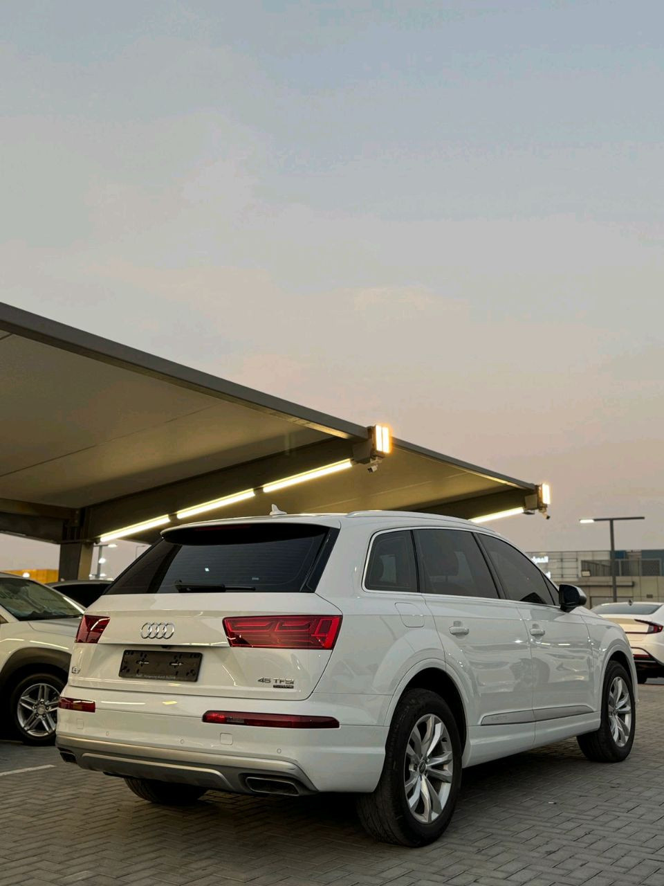 Audi Q7 - Image 4