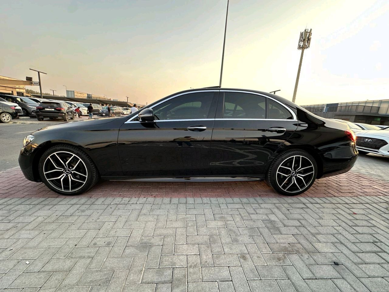 Mercedes Benz E-Class - Image 9