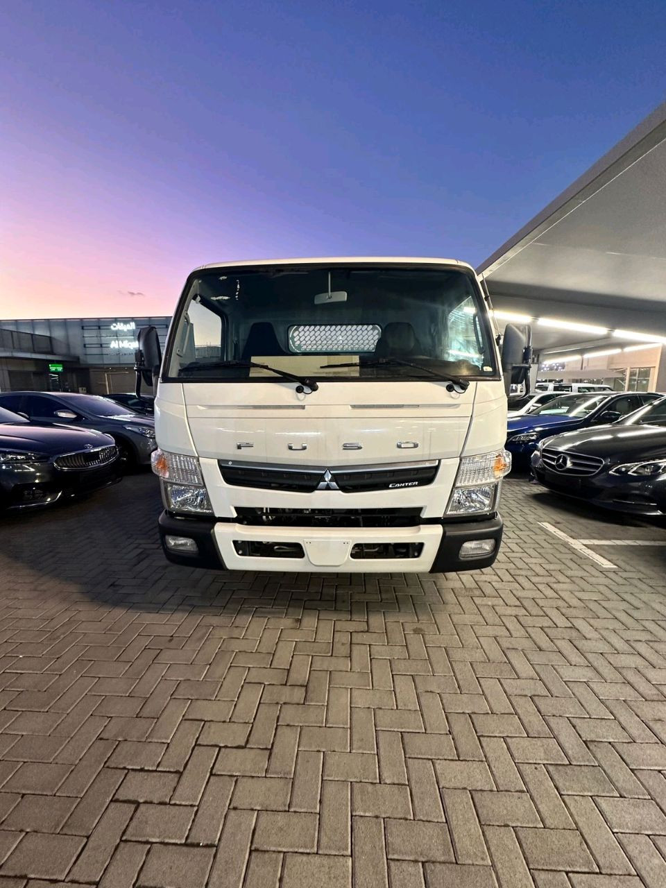 Mitsubishi Canter - Image 5