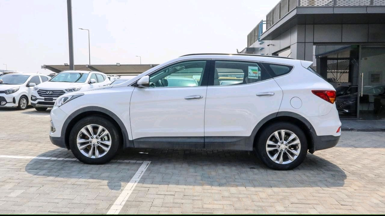Hyundai Santa Fe - Image 3