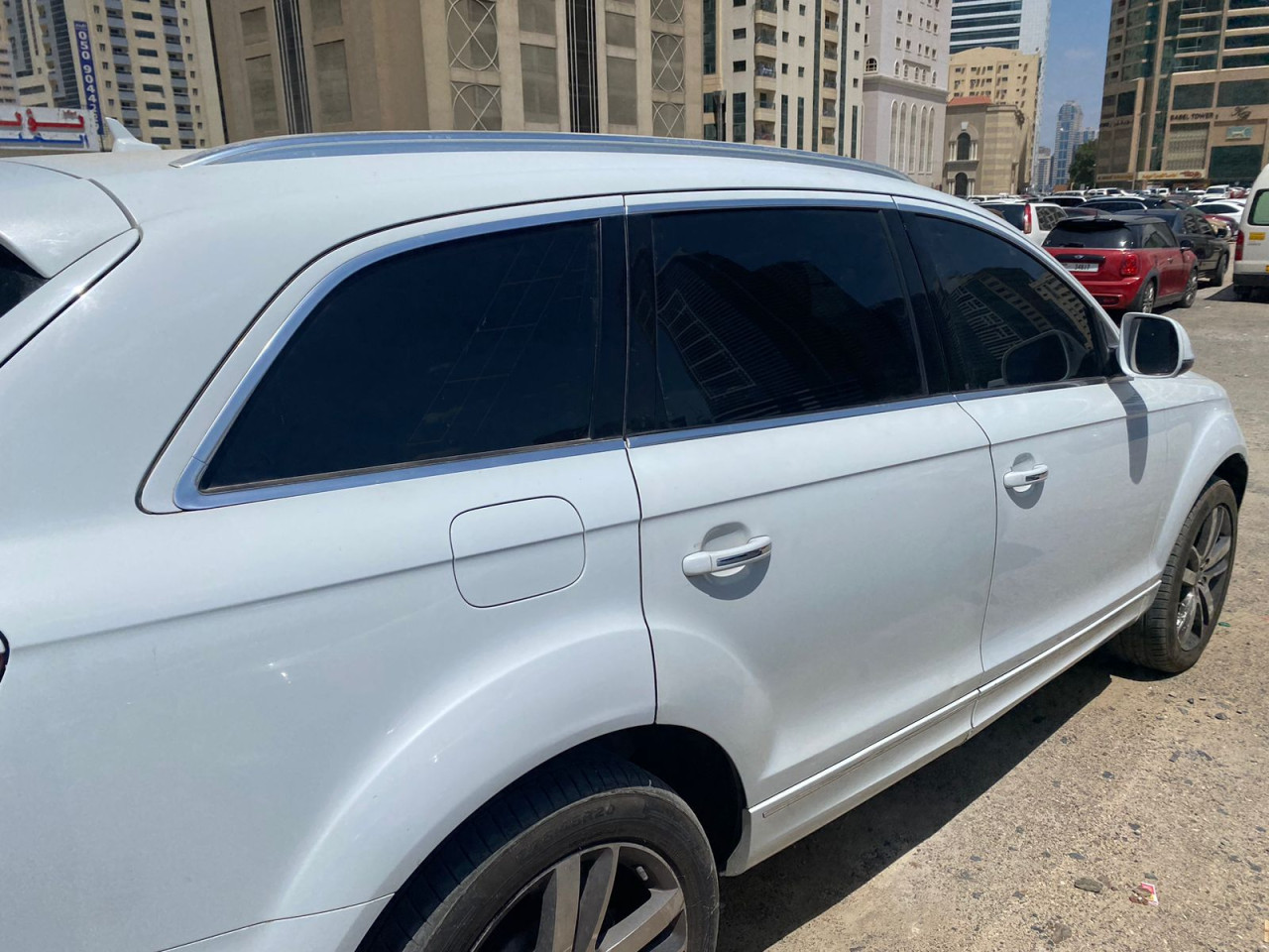 Audi Q7 - Image 5