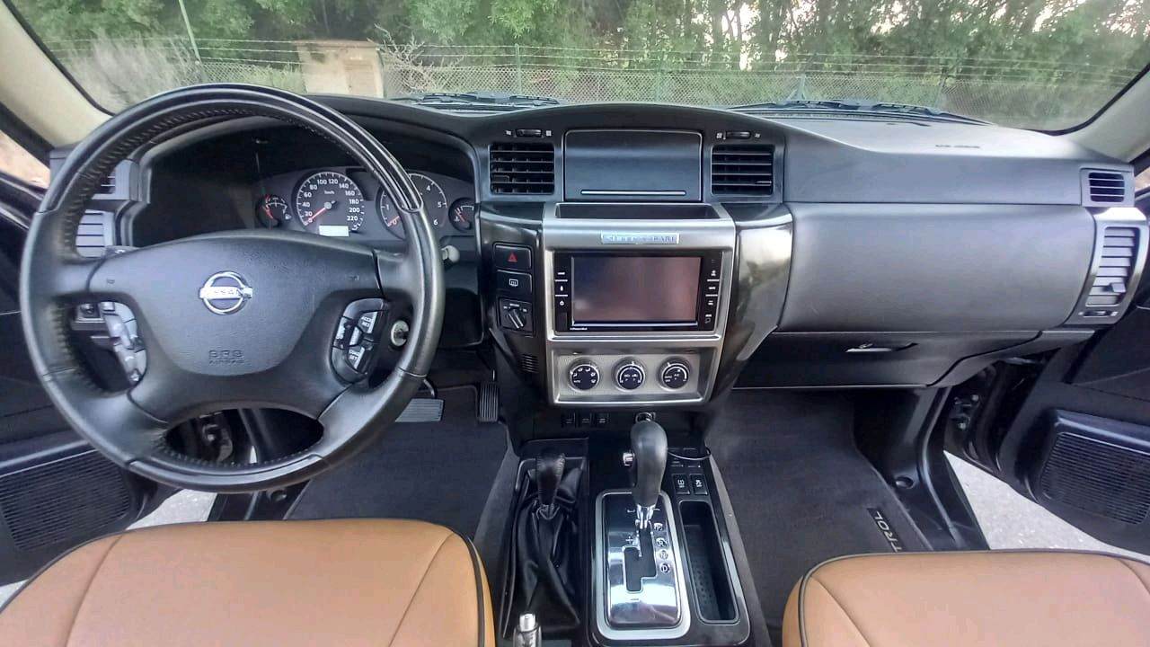 Nissan Super safari - Image 3