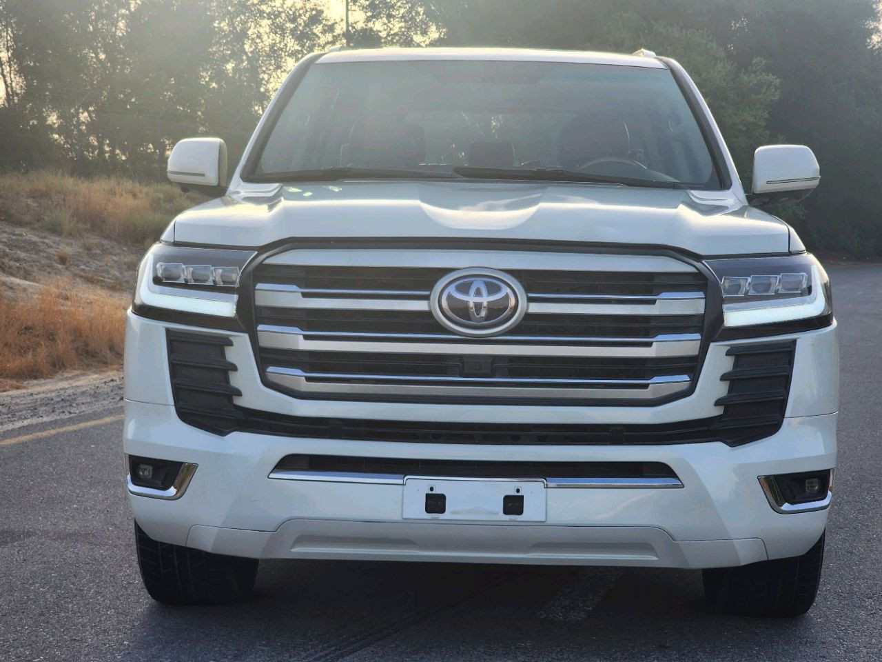 Toyota Land Cruiser - Image 4