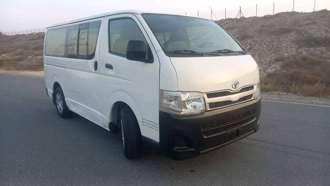 Toyota Hiace - Image 6
