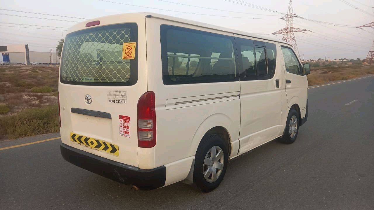 Toyota Hiace - Image 7