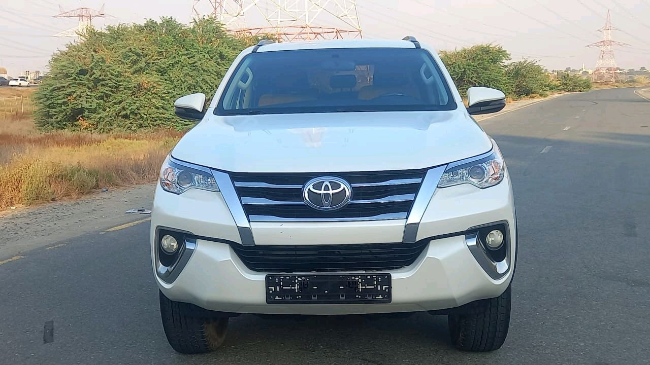 Toyota Fortuner - Image 3