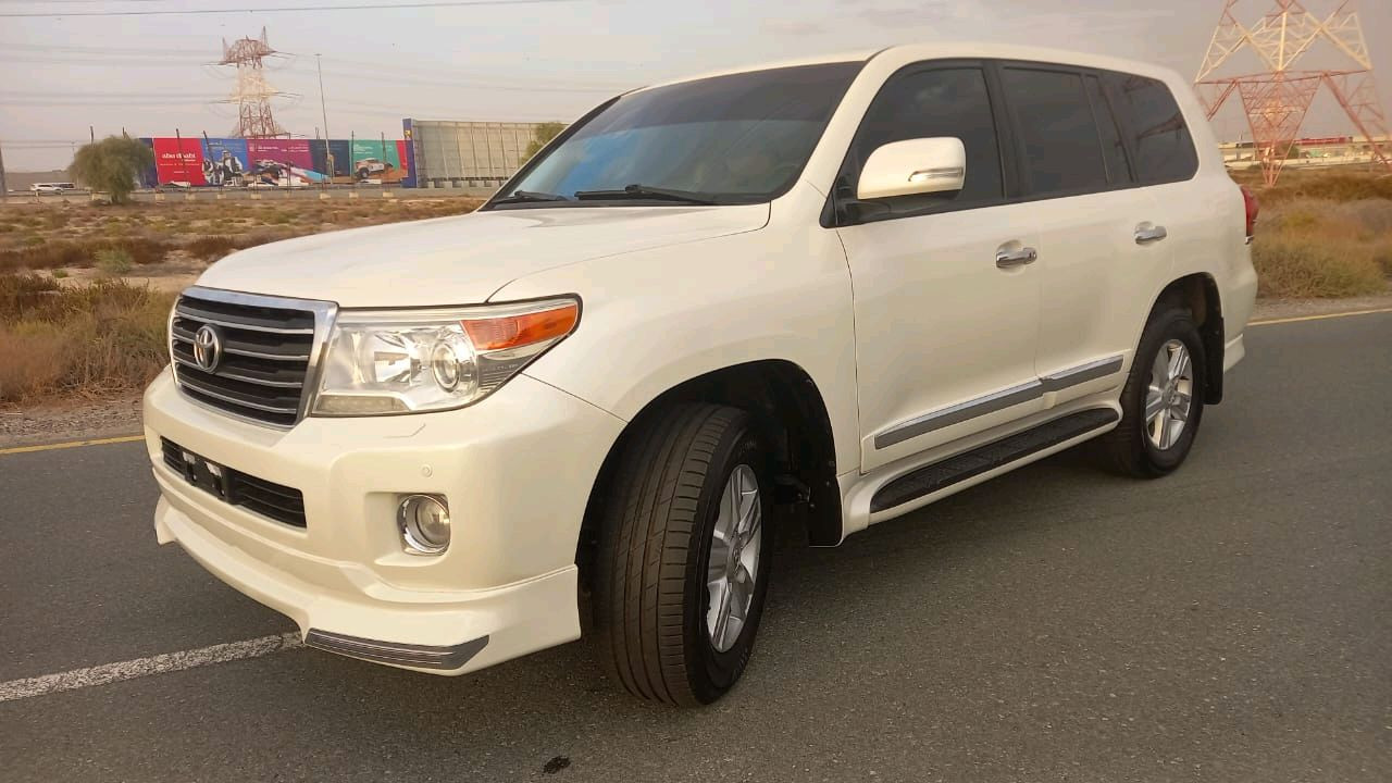 Toyota Land Cruiser - Image 11
