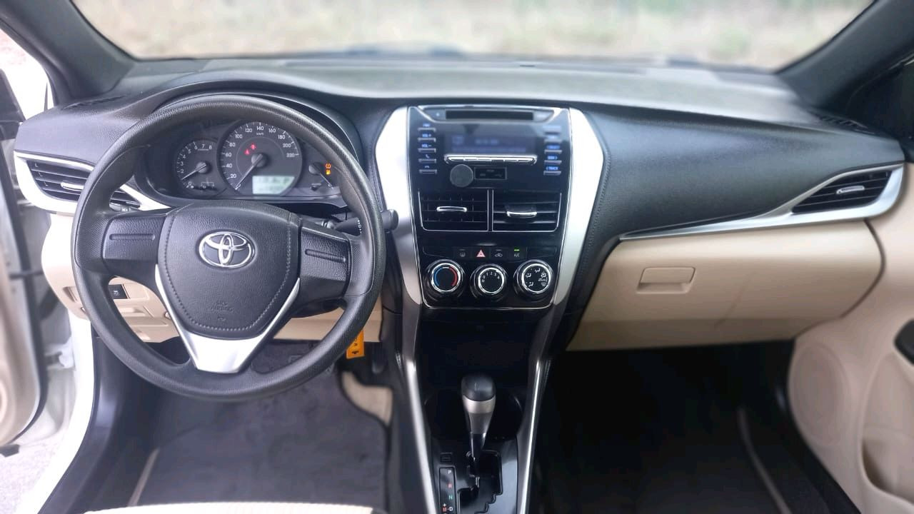 Toyota Yaris - Image 12