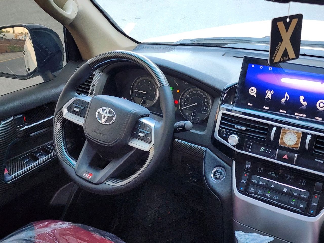 Toyota Land Cruiser - Image 4