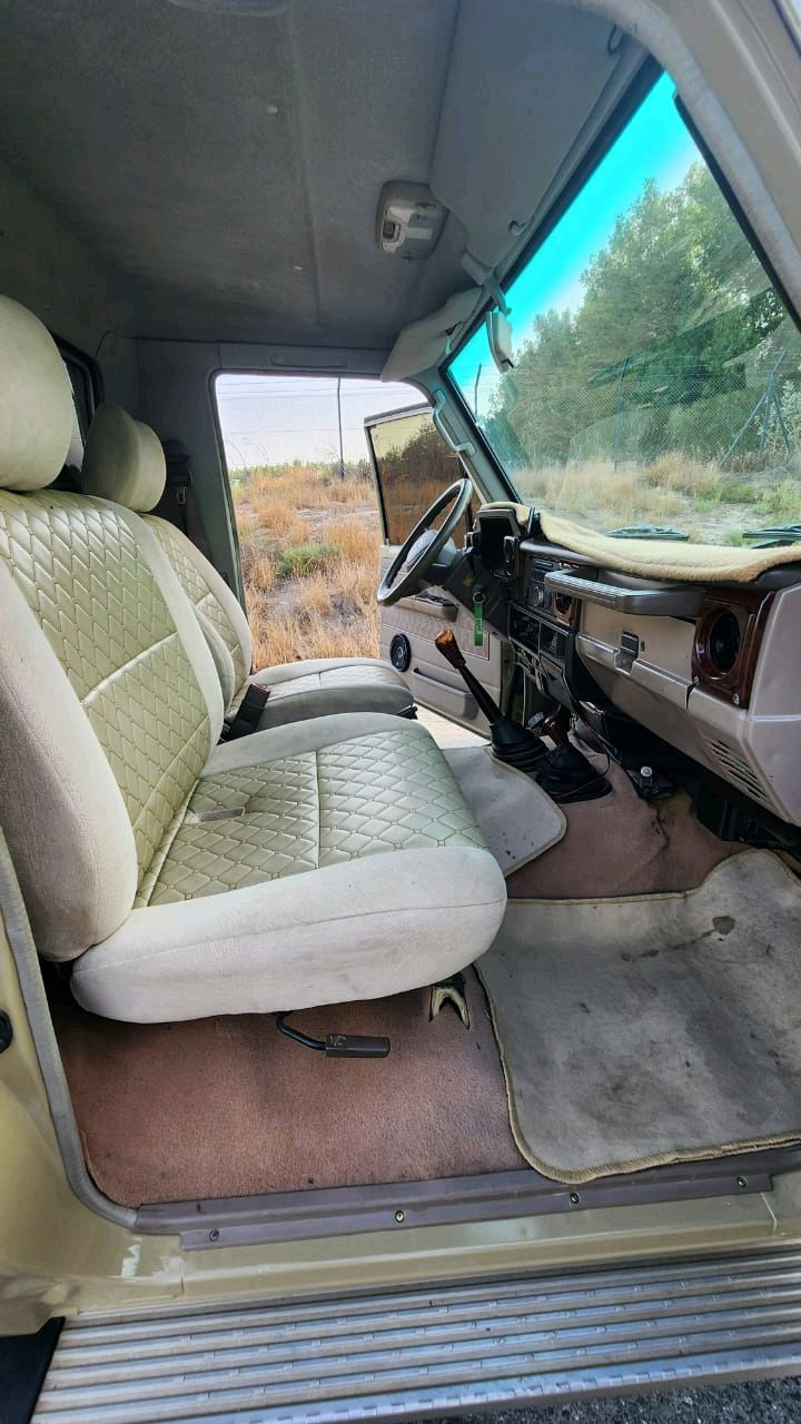 Toyota Land Cruiser - Image 9