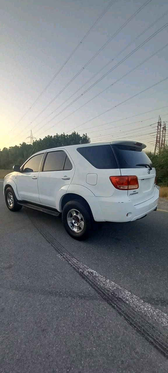 Toyota Fortuner - Image 6