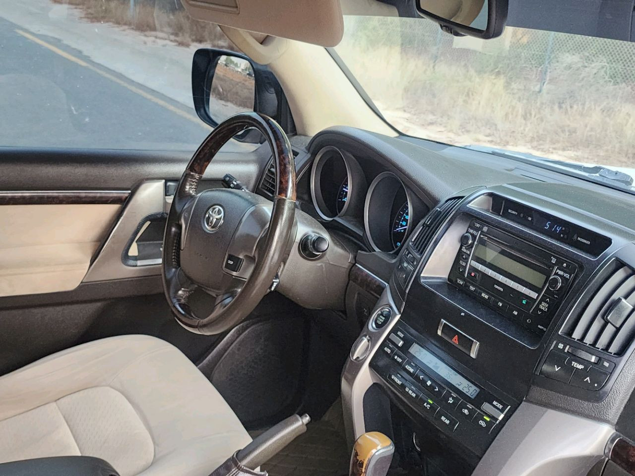 Toyota Land Cruiser - Image 5
