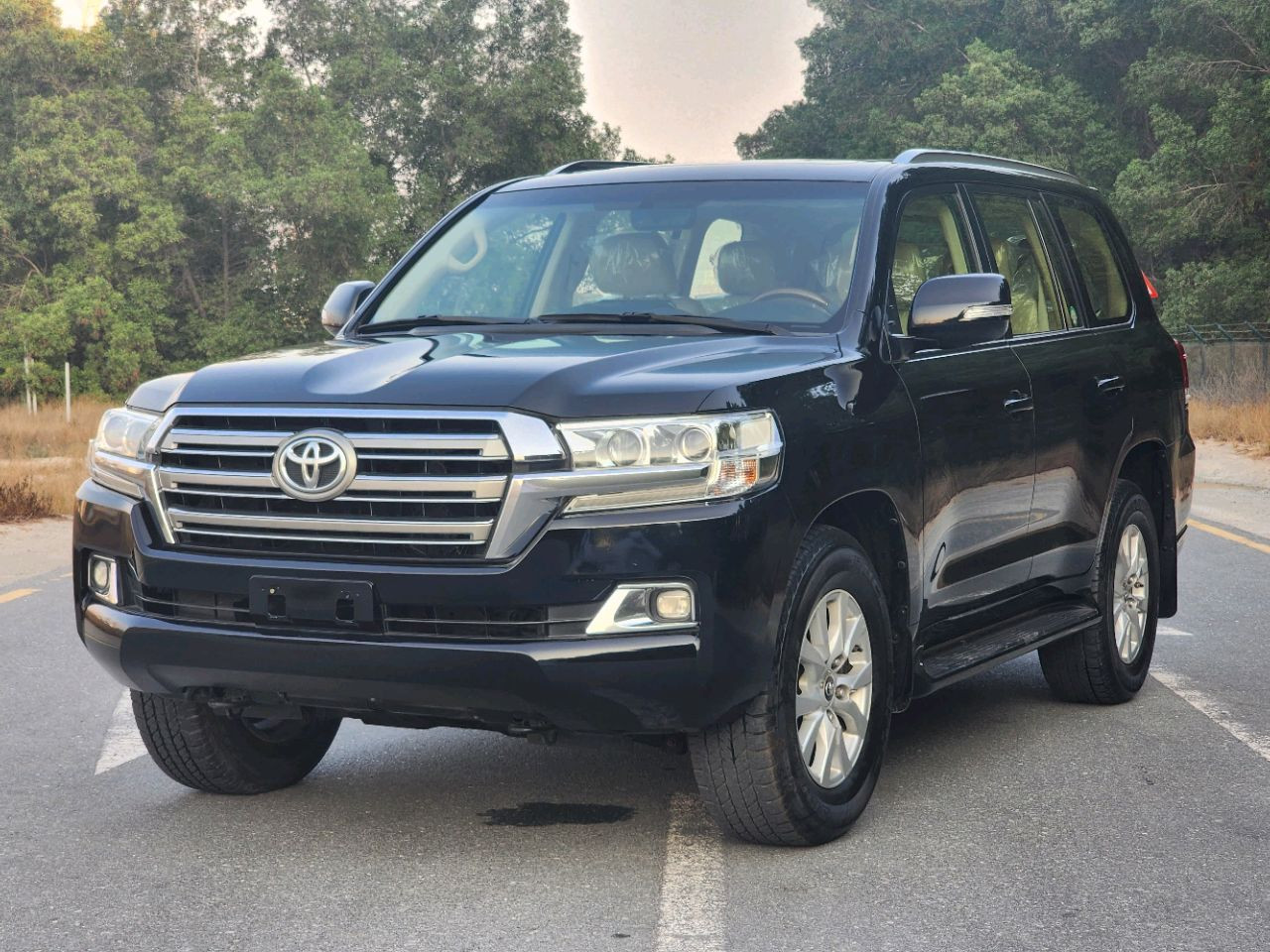 Toyota Land Cruiser - Image 9