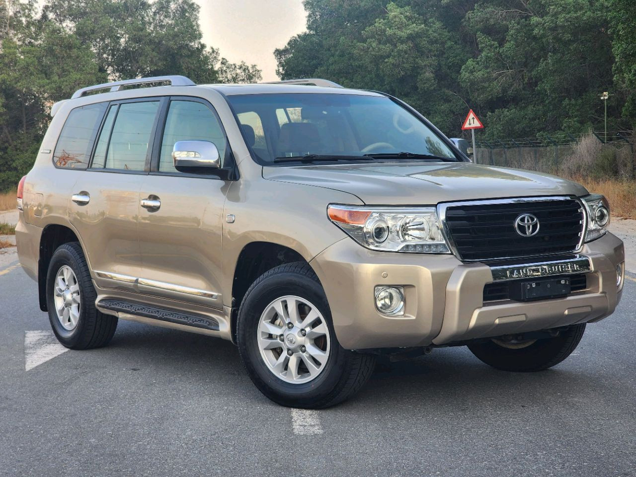 Toyota Land Cruiser - Image 19
