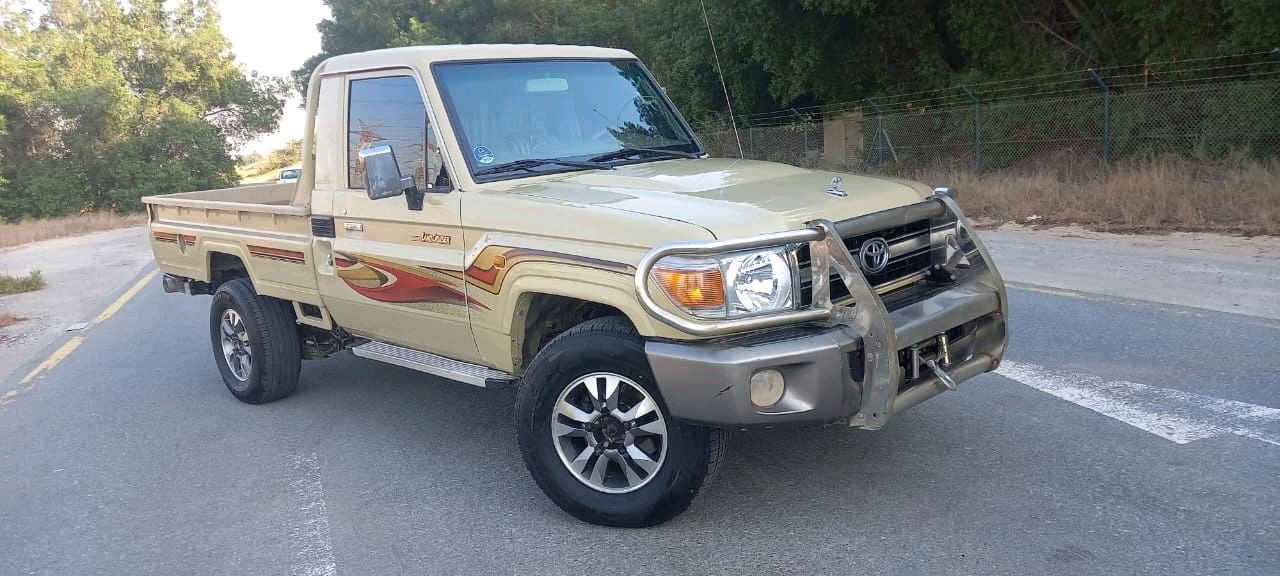 Toyota Land Cruiser - Image 5