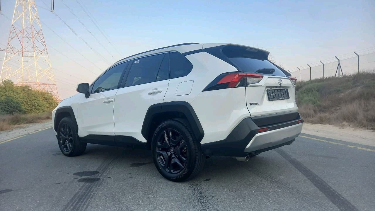 Toyota Rav 4 - Image 4