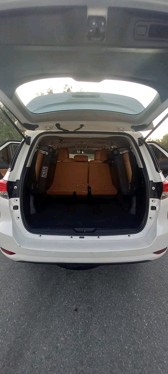 Toyota Fortuner - Image 5