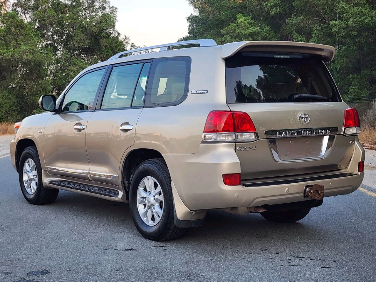 Toyota Land Cruiser - Image 3