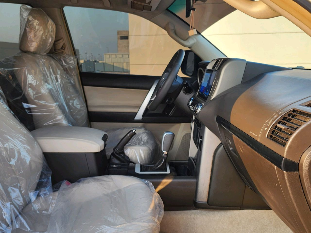 Toyota Prado - Image 11