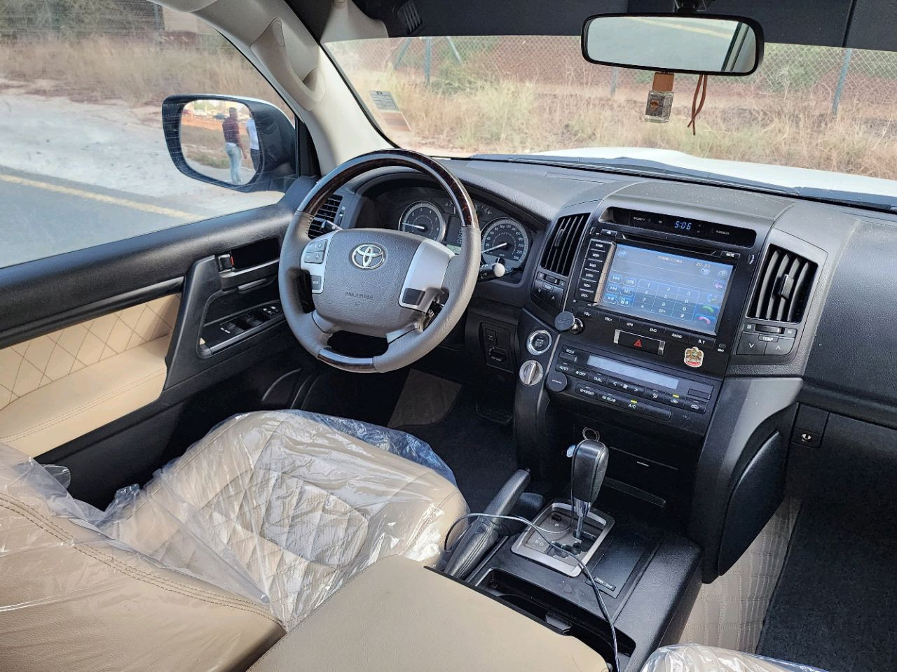 Toyota Land Cruiser - Image 11