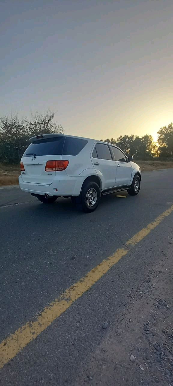 Toyota Fortuner - Image 12