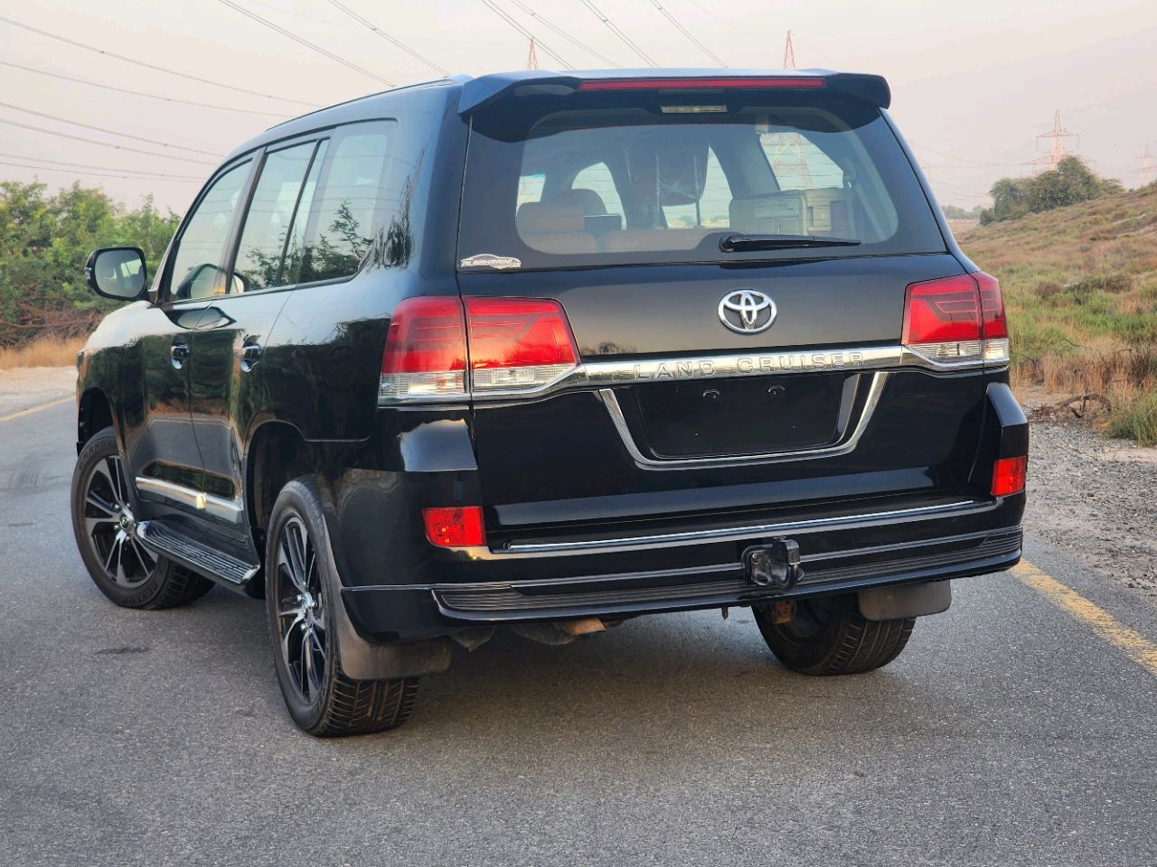 Toyota Land Cruiser - Image 6