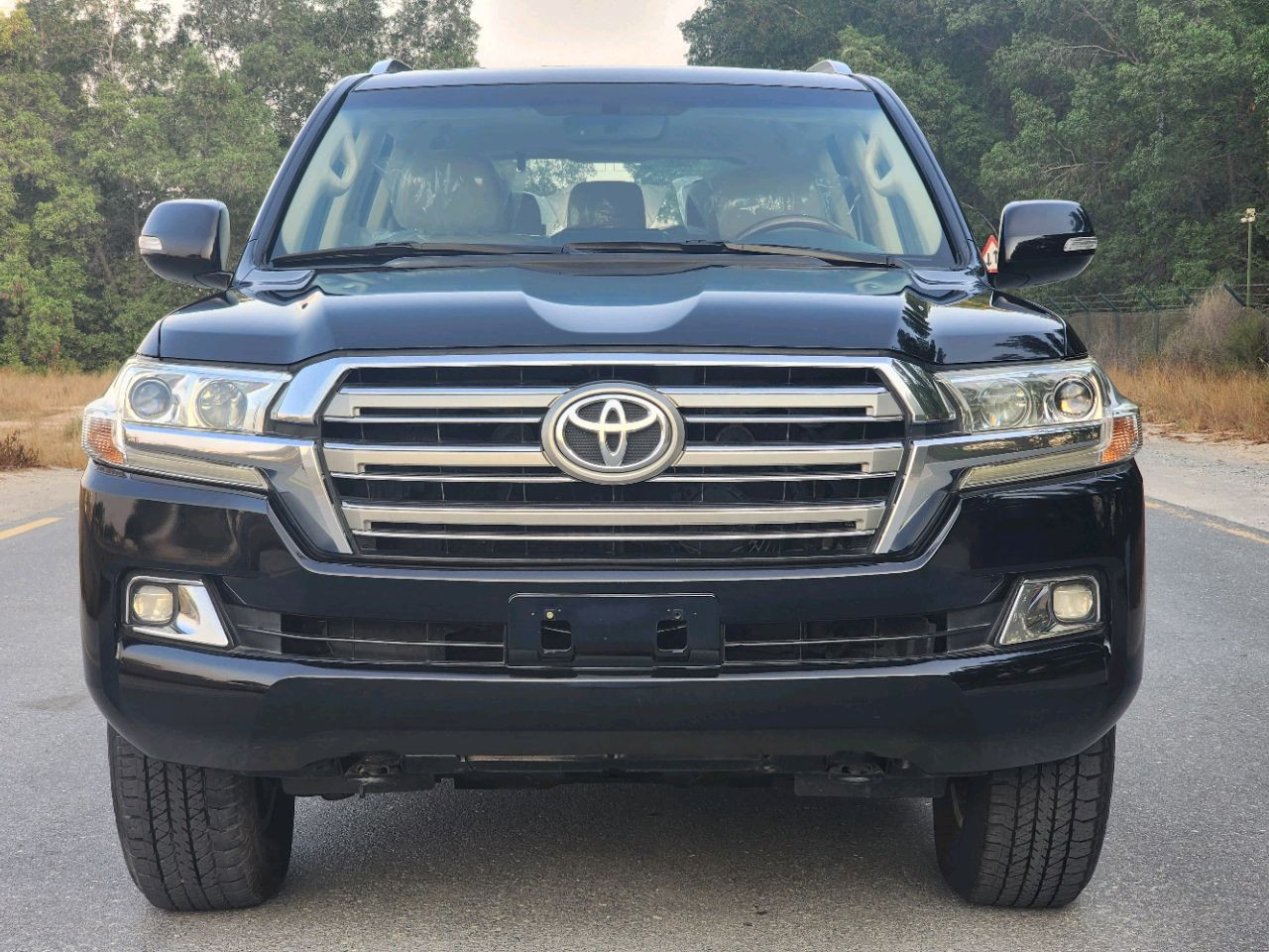 Toyota Land Cruiser - Image 11