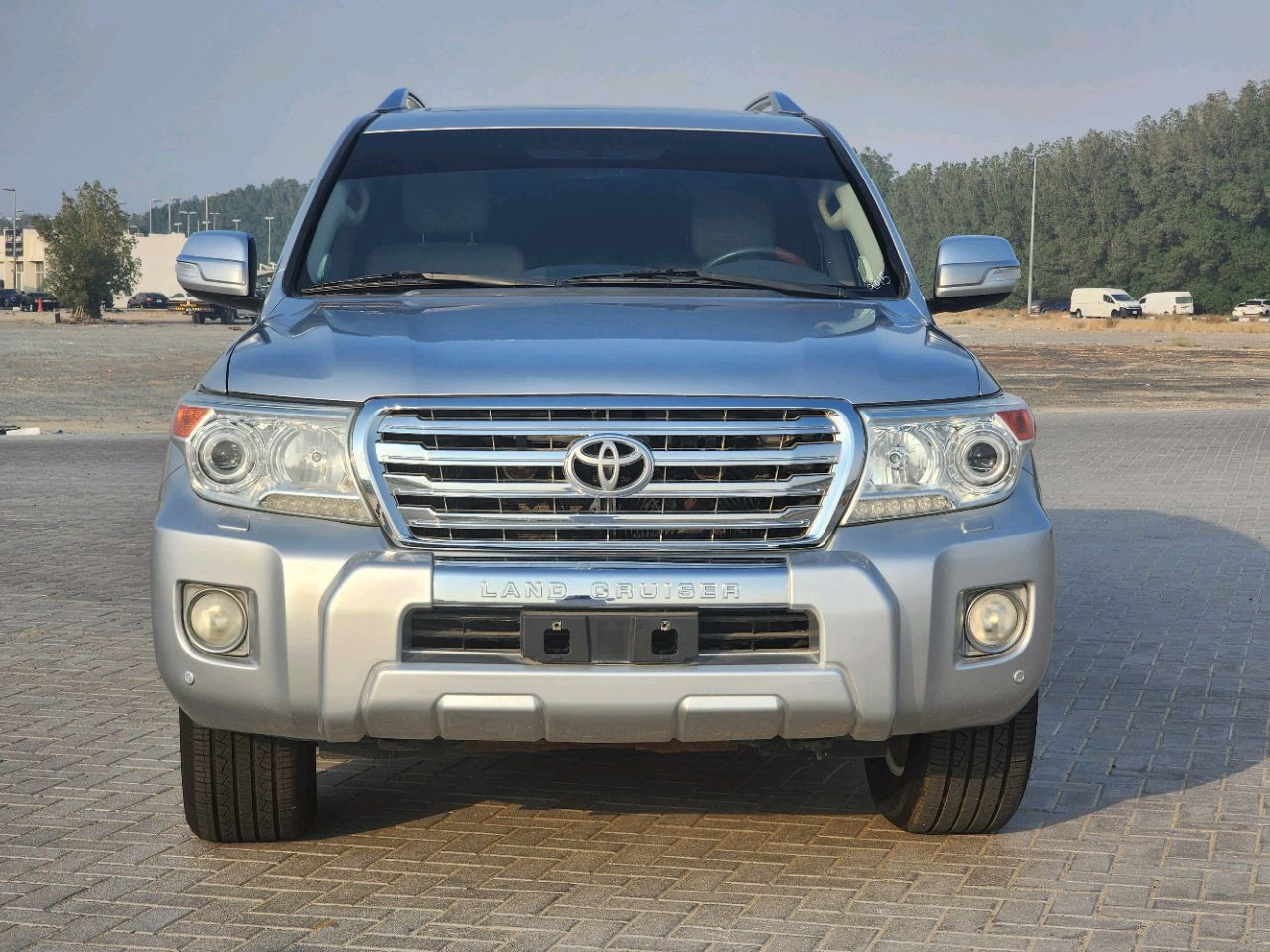 Toyota Land Cruiser - Image 3