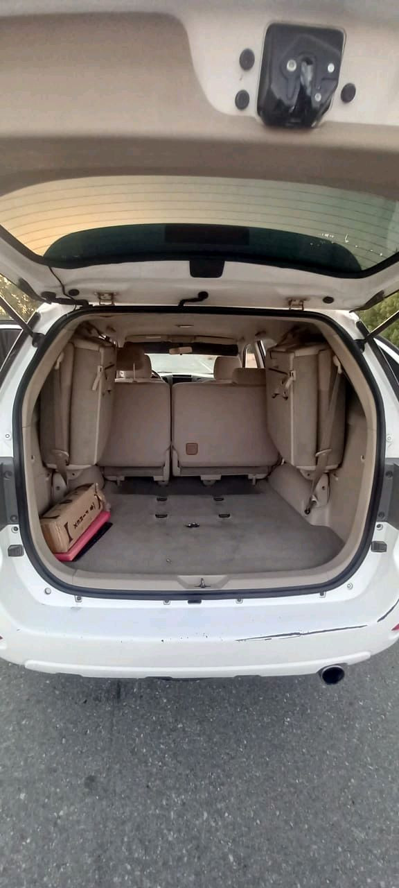 Toyota Fortuner - Image 4