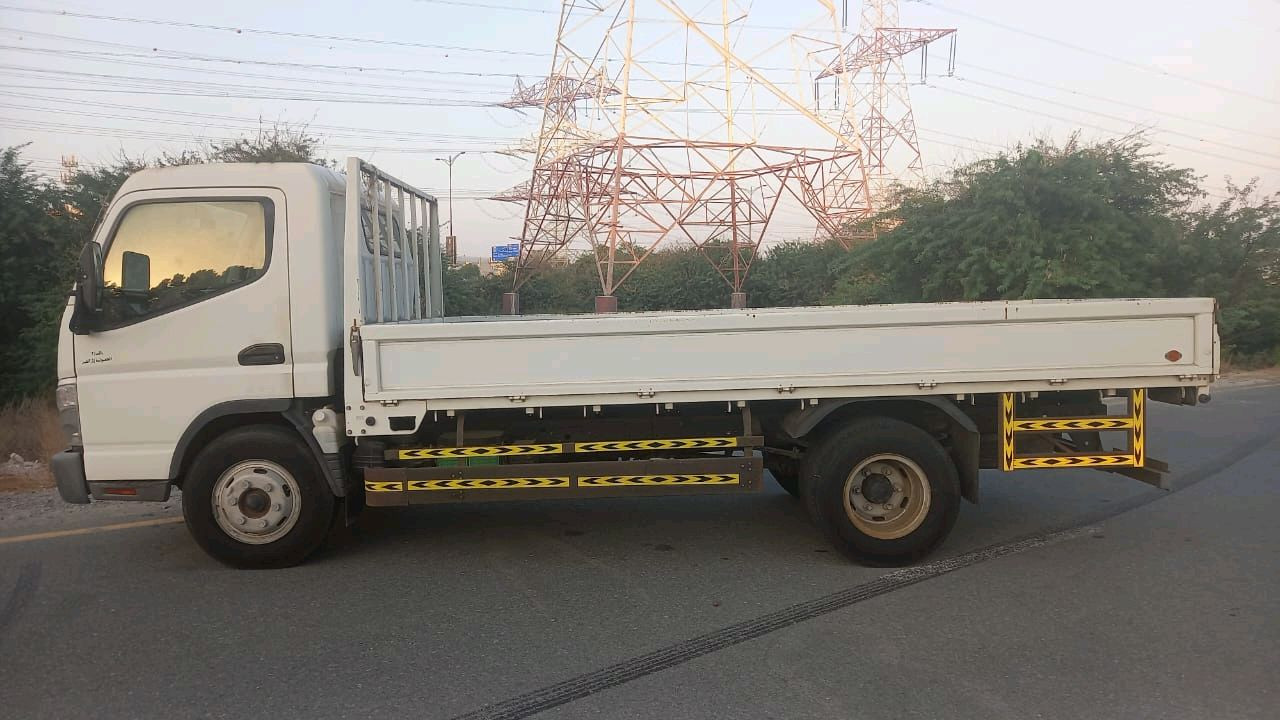Mitsubishi Canter - Image 8