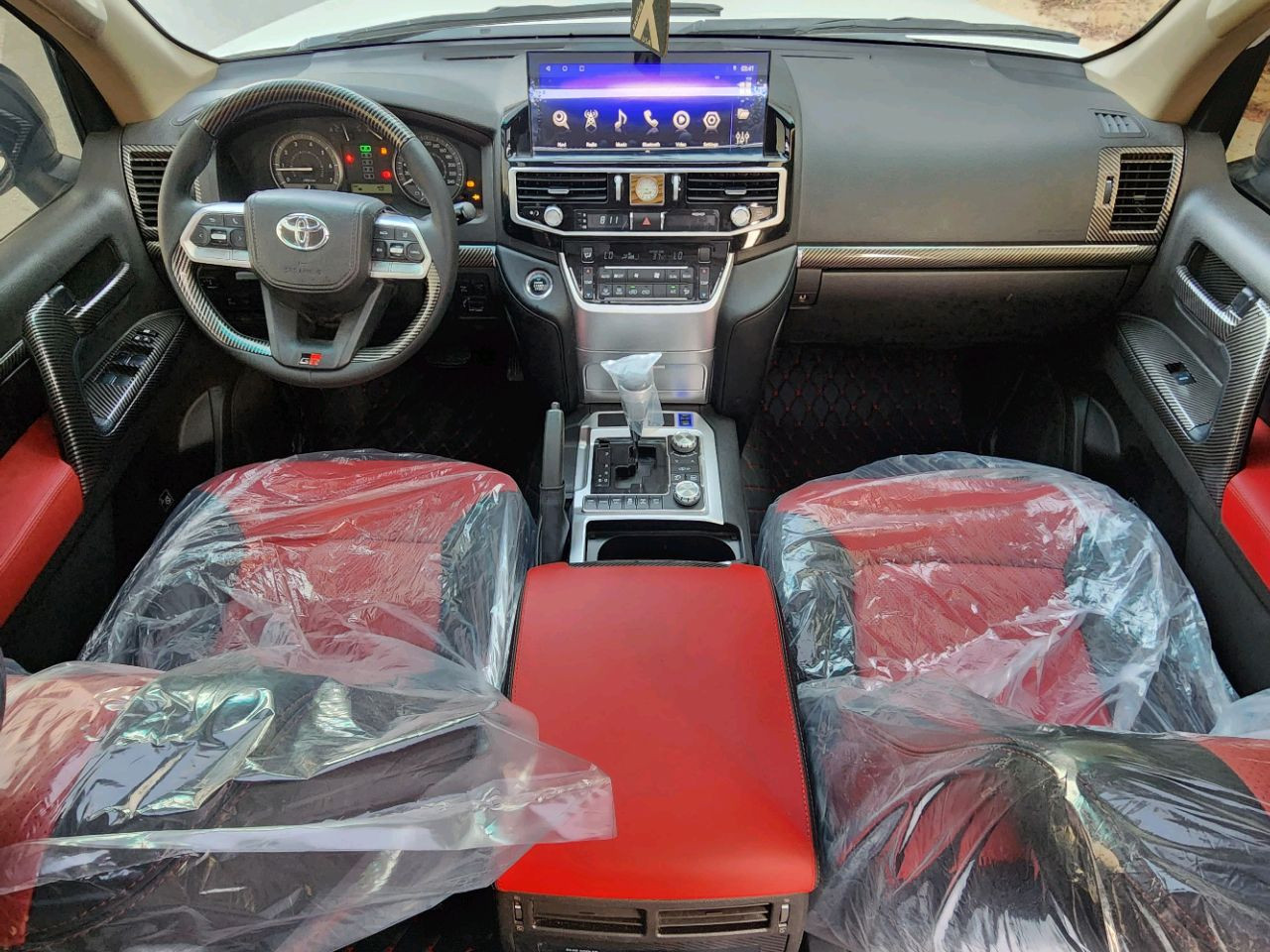 Toyota Land Cruiser - Image 9