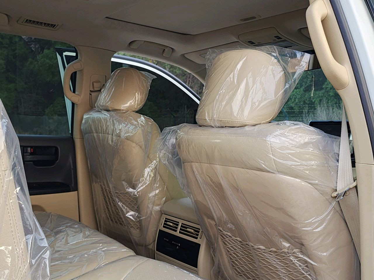 Toyota Land Cruiser - Image 10