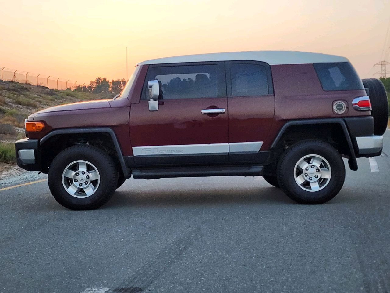 Toyota FJ Cruiser - Image 2