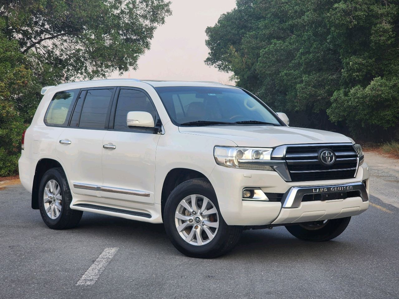 Toyota Land Cruiser - Image 2