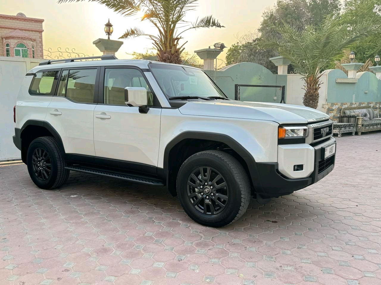 Toyota Prado - Image 4
