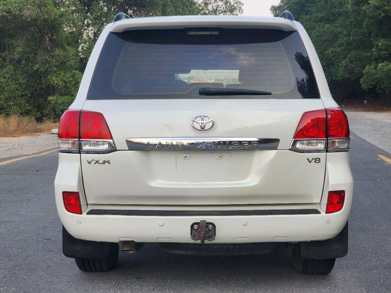 Toyota Land Cruiser - Image 9