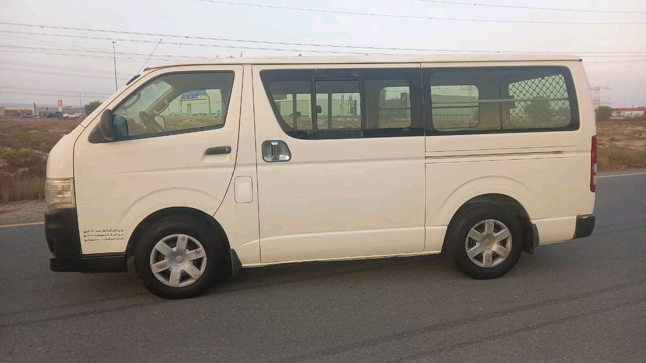 Toyota Hiace - Image 4