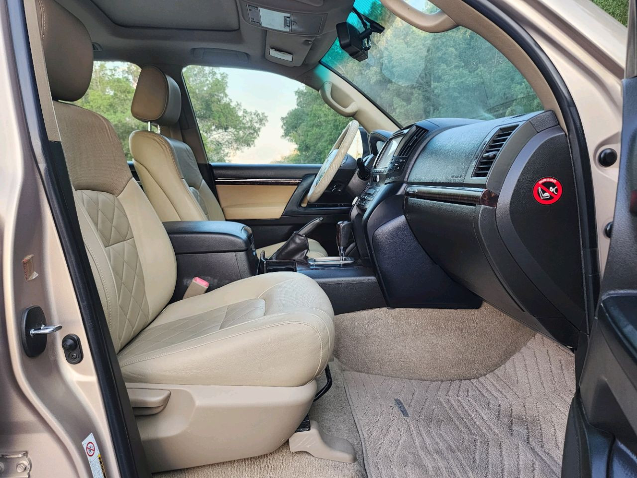 Toyota Land Cruiser - Image 6