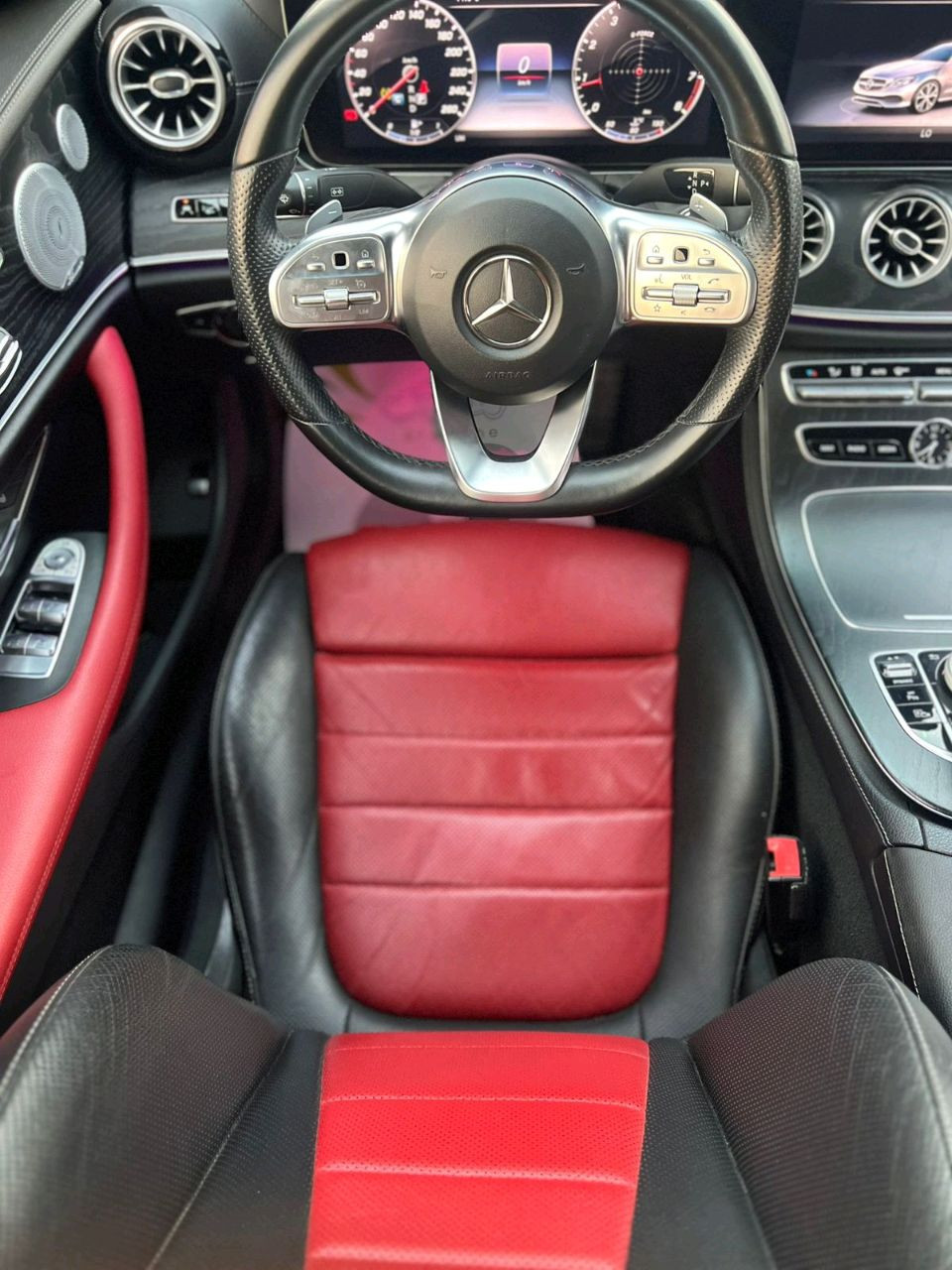 Mercedes Benz E-Class - Image 8