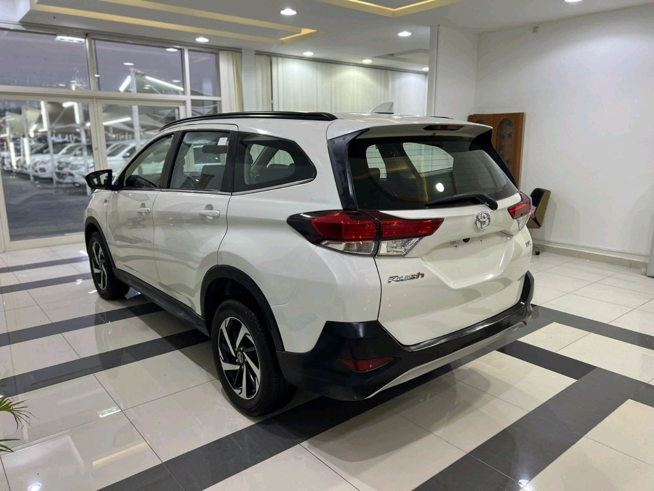 Toyota Rush - Image 4