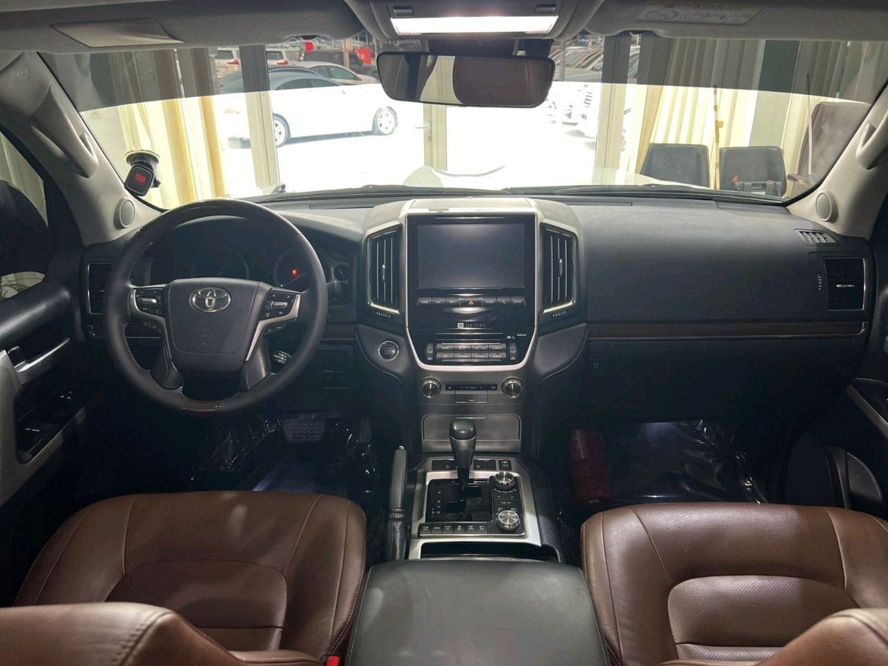 Toyota Land Cruiser - Image 3