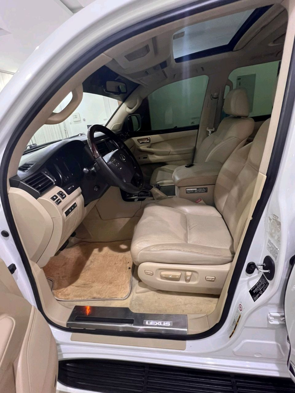 Lexus LX-Series - Image 6