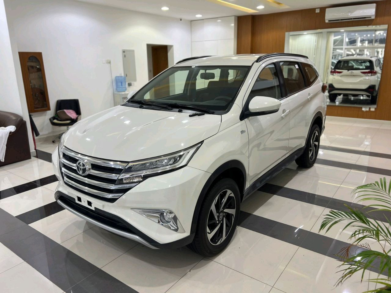 Toyota Rush - Image 2