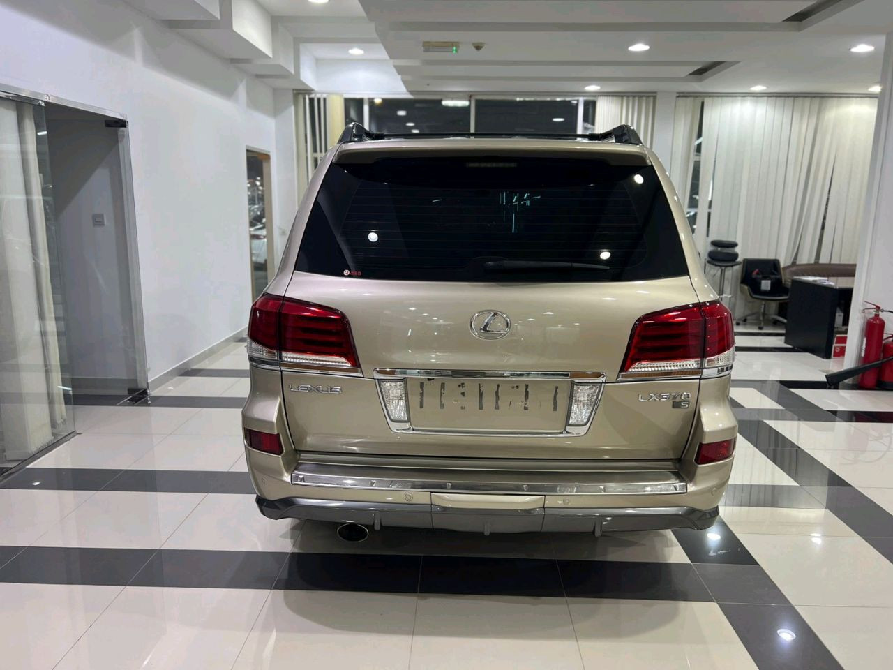 Lexus LX-Series - Image 11