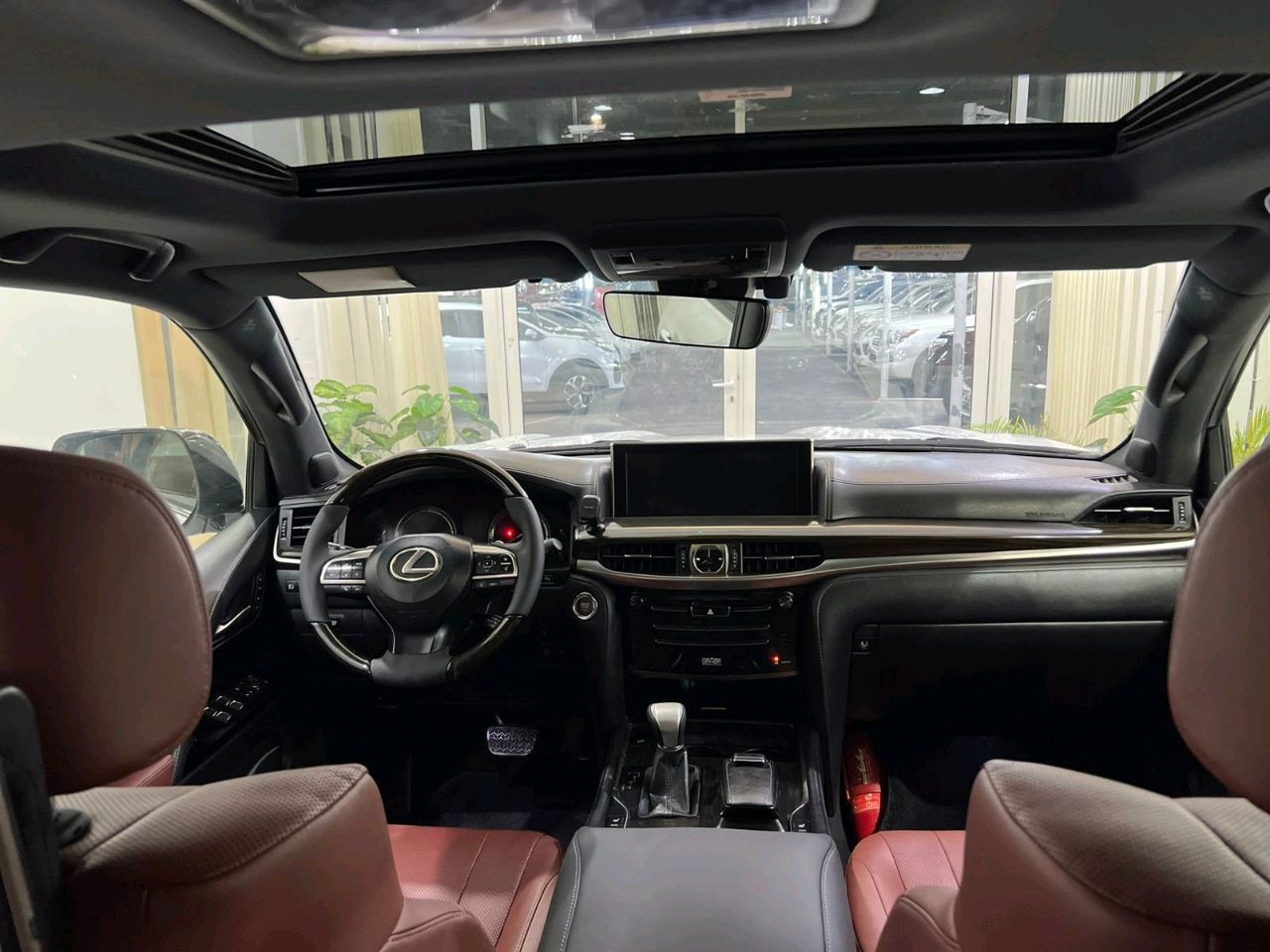 Lexus LX-Series - Image 8