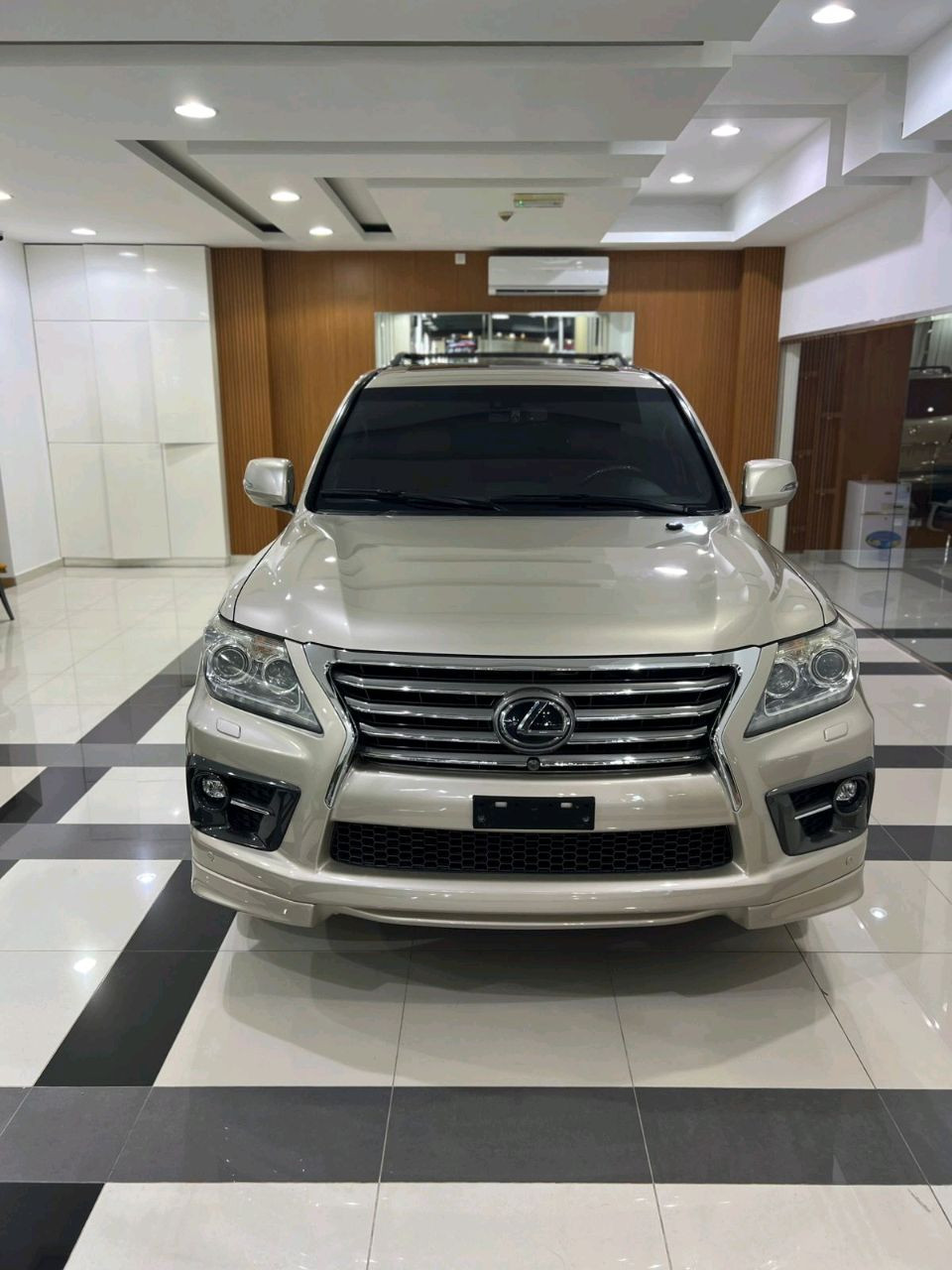 Lexus LX-Series - Image 9